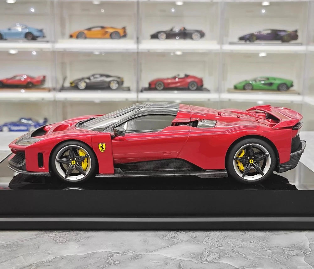 [Amalgam] 1:18 Ferrari 2025 F80 Red Model Car Resin