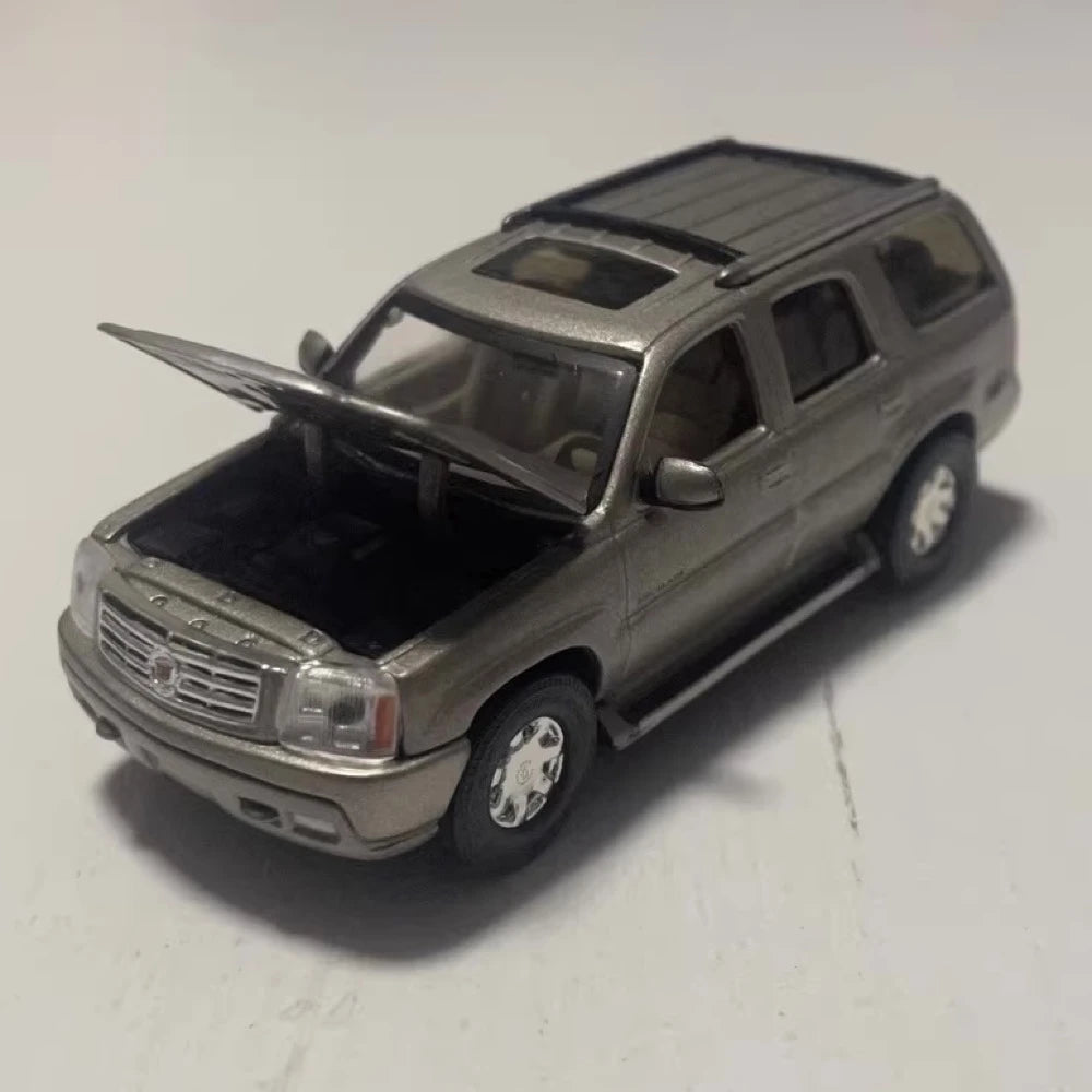 [Anson] 1:43 Cadillac 2002 Escalade Gray Model Car Die-Cast