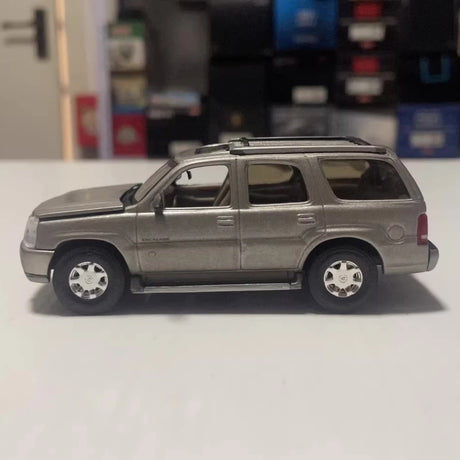 [Anson] 1:43 Cadillac 2002 Escalade Gray Model Car Die-Cast