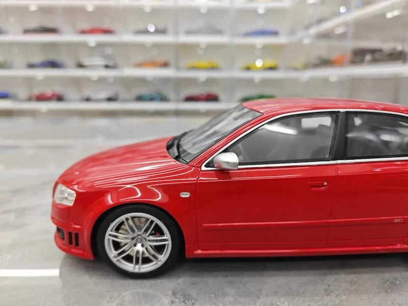 1:18 Audi 2006 RS4 B7 Die Cast Model Car