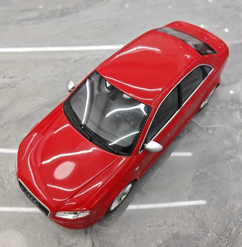 1:18 Audi 2006 RS4 B7 Die Cast Model Car