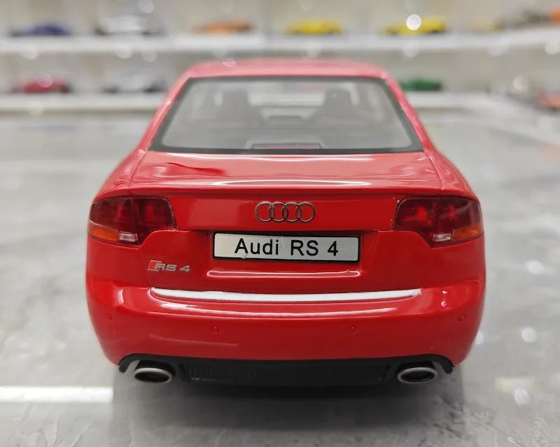 1:18 Audi 2006 RS4 B7 Die Cast Model Car