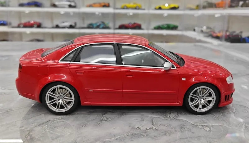 1:18 Audi 2006 RS4 B7 Die Cast Model Car