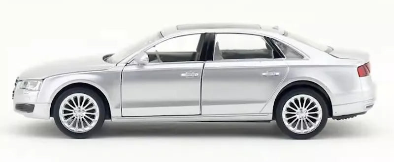 1:32 Audi 2009 A8 D4 Die Cast Model Car