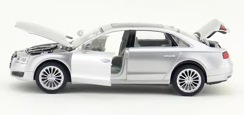 1:32 Audi 2009 A8 D4 Die Cast Model Car