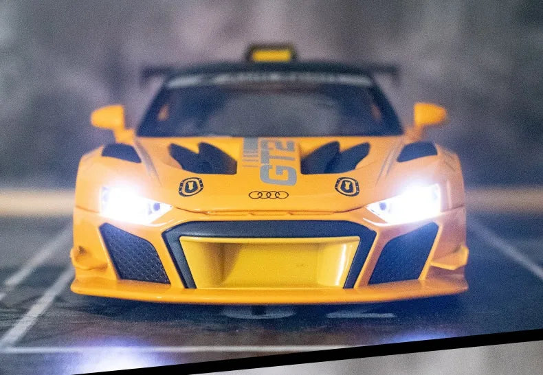 1:24 Audi 2020 R8 LMS GT2 Die Cast Model Car