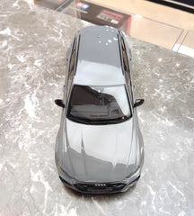1:18 Audi 2020 RS6 Avant C8 Gray Die Cast Model Car