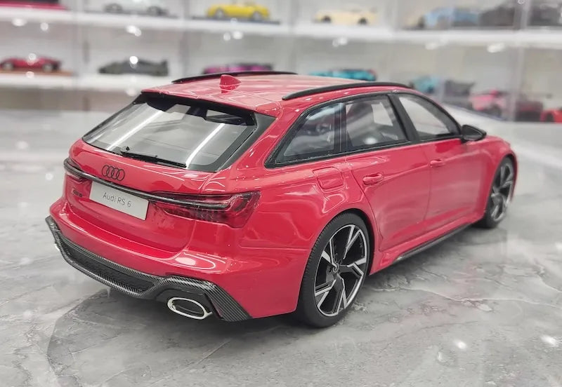 1:18 Audi 2021 RS6 Avant C8 Red Die Cast Model Car