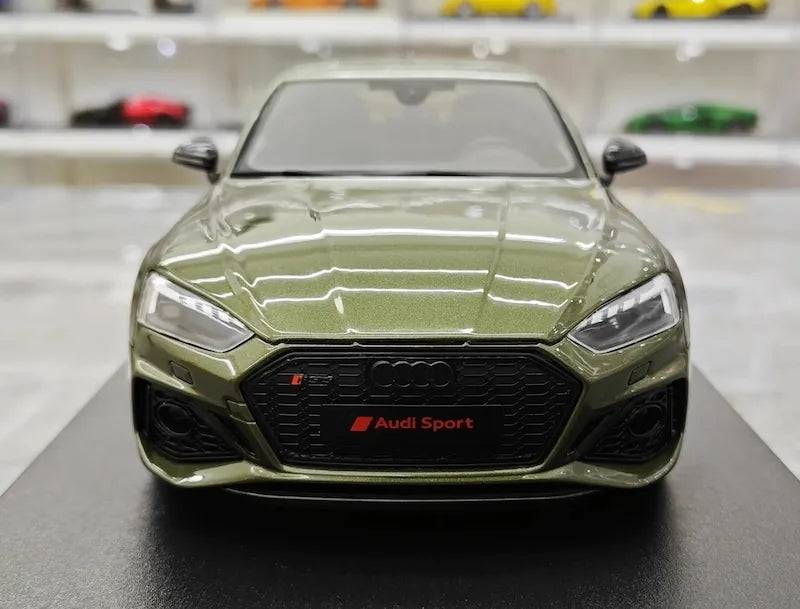 1:18 Audi 2023 RS5 Sportback Die Cast Model Car