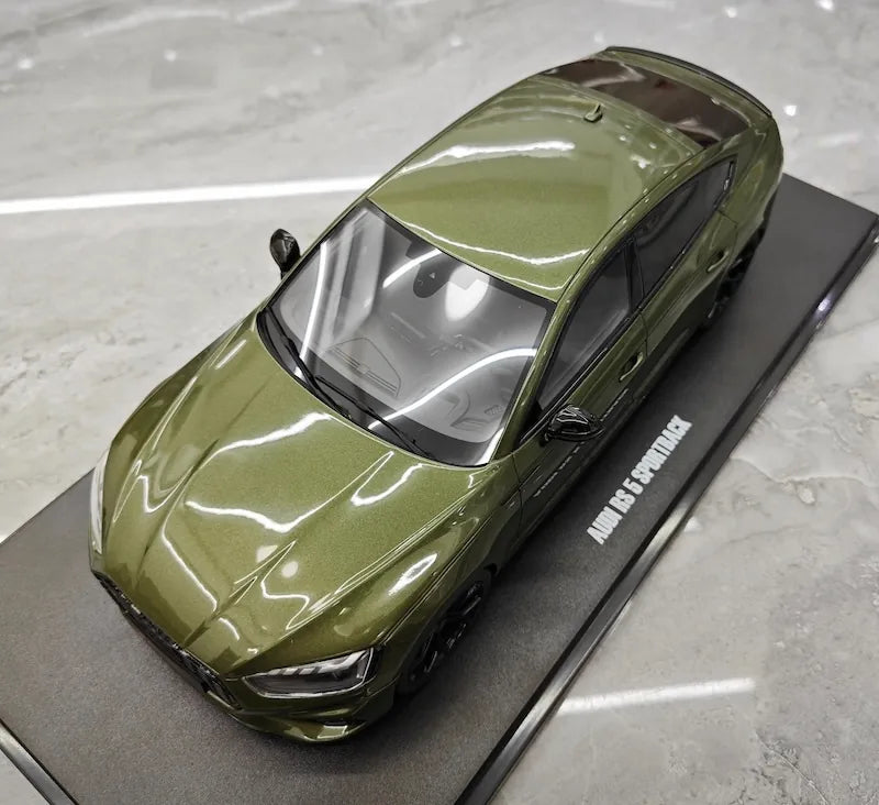 1:18 Audi 2023 RS5 Sportback Die Cast Model Car