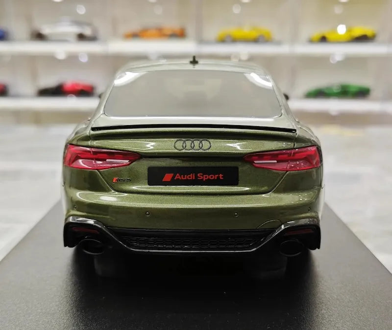 1:18 Audi 2023 RS5 Sportback Die Cast Model Car