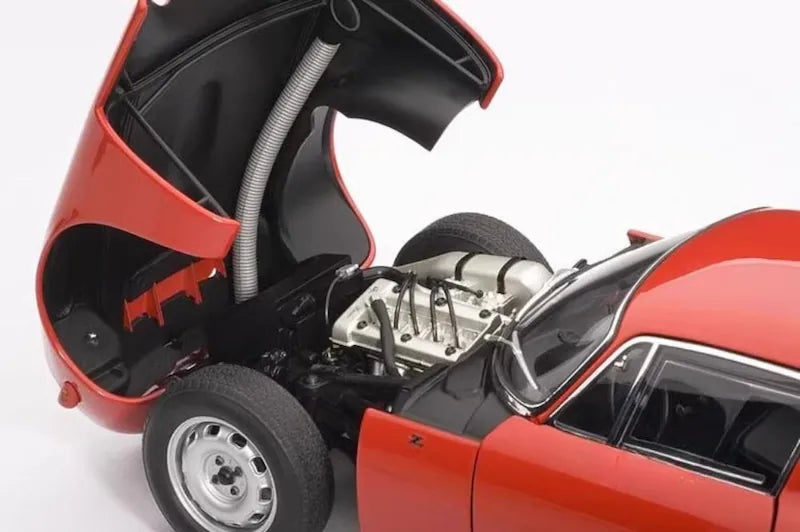 [AutoArt] 1:18 Alfa Romeo 1963 Giulia TZ Red Model Car Die-Cast