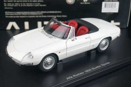 AutoArt Alfa Romeo 1966 1600 Duetto Spider White 1:18 – Collectible Diecast Model Die-Cast