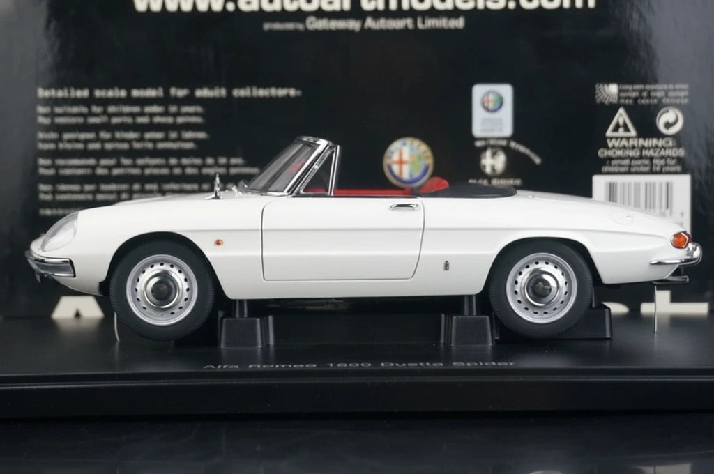 AutoArt Alfa Romeo 1966 1600 Duetto Spider branco 1:18 – modelo de coleção em metal fundido