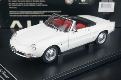 AutoArt Alfa Romeo 1966 1600 Duetto Spider White 1:18 – Collectible Diecast Model Die-Cast