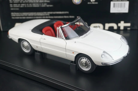 AutoArt Alfa Romeo 1966 1600 Duetto Spider White 1:18 – Collectible Diecast Model Die-Cast