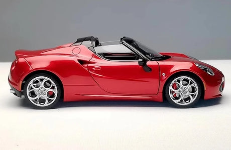 [AutoArt] 1:18 Alfa Romeo 2015 4C Spider Red Model Car Die-Cast