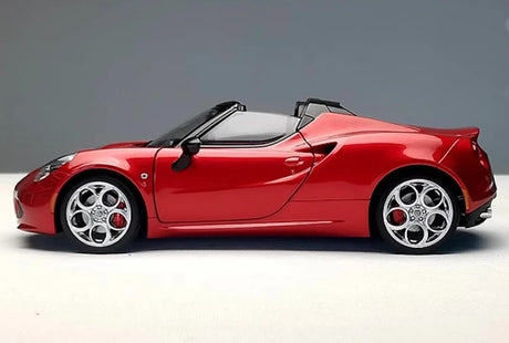 [AutoArt] 1:18 Alfa Romeo 2015 4C Spider Red Model Car Die-Cast