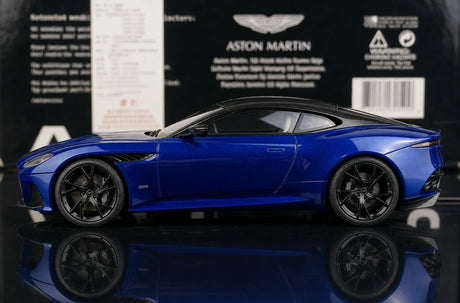 AutoArt Aston Martin 2008 DBS Blue 1:18 – Verzamelobject gegoten model van gietijzer