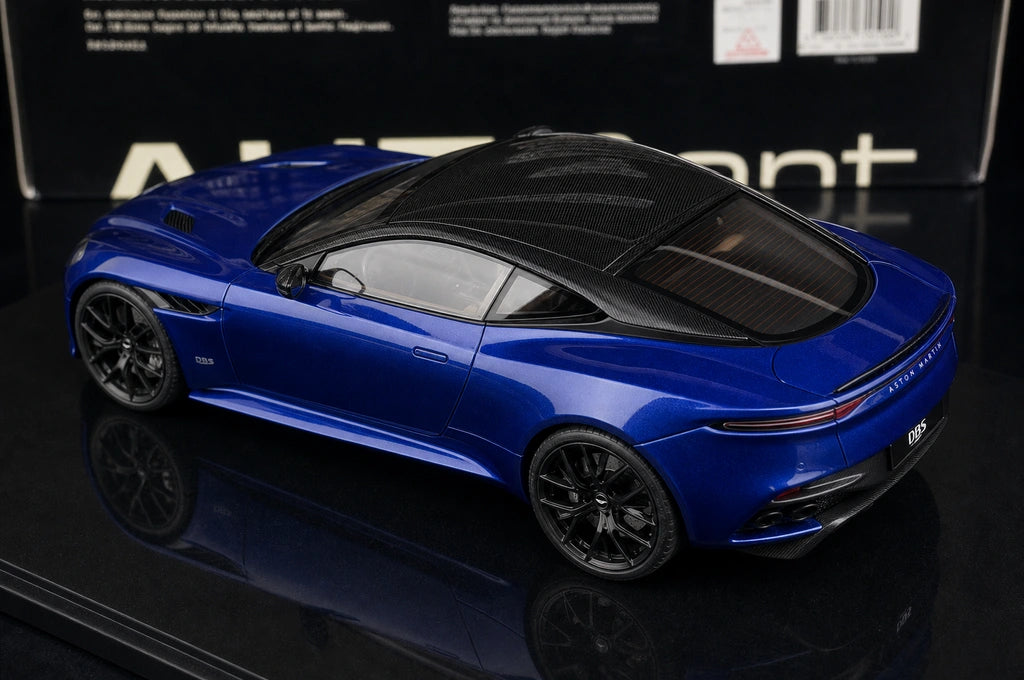 AutoArt Aston Martin 2008 DBS بلو 1:18 – نموذج معدني قابل للجمع من القالب المصبوب