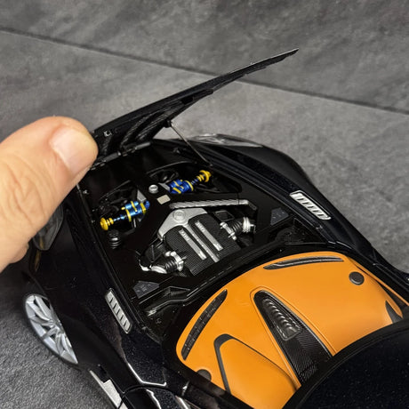 [AutoArt] 1:18 Aston Martin 2009 One-77 Black Model Car Die-Cast