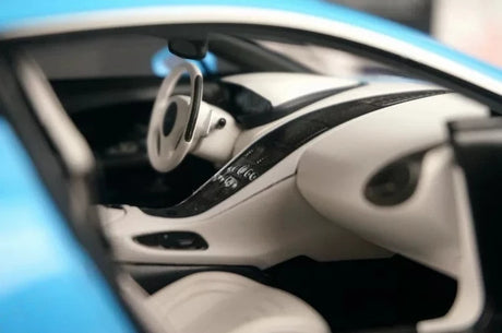 [AutoArt] 1:18 Aston Martin 2009 One-77 Blue Model Car Die-Cast