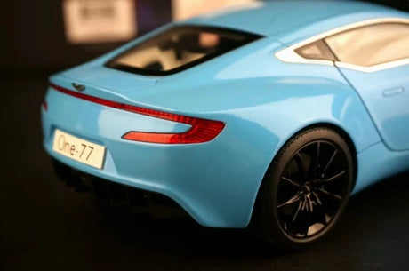 [AutoArt] 1:18 Aston Martin 2009 One-77 Blue Model Car Die-Cast