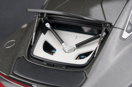 AutoArt Aston Martin 2009 One-77 Iron Gray 1:18 – Verzamelobject gegoten model gegoten