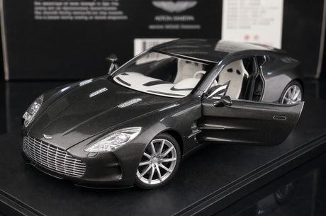 AutoArt Aston Martin 2009 One-77 Iron Gray 1:18 – Verzamelobject gegoten model gegoten