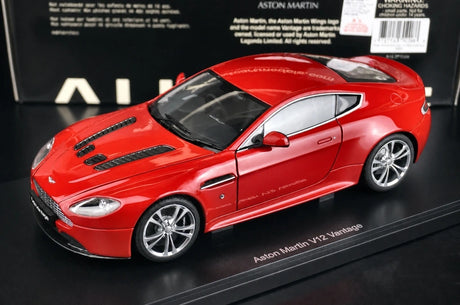 AutoArt Aston Martin 2009 V12 Vantage Red 1:18 – Verzamelobject gegoten model met gietijzer