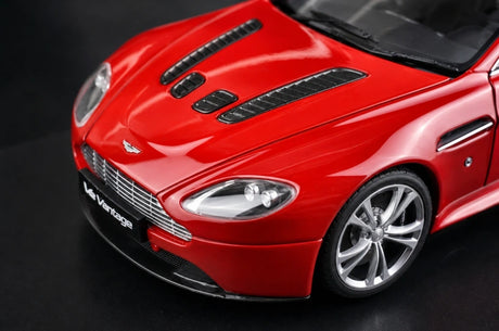 AutoArt Aston Martin 2009 V12 Vantage Red 1:18 – Verzamelobject gegoten model met gietijzer