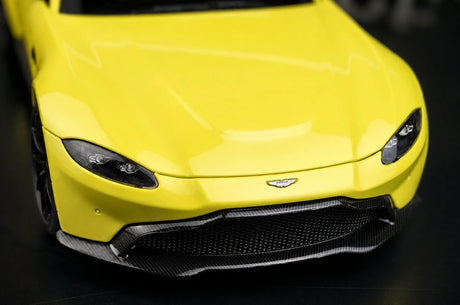 AutoArt Aston Martin 2019 Vantage Lemon Yellow 1:18 – Verzamelobject gegoten model met gietijzer
