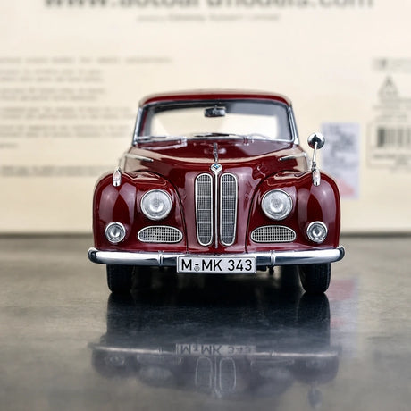 AutoArt BMW 1955 502 بورغوندي 1:18 – نموذج معدني قابل للجمع مصبوب.