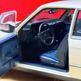 [AutoArt] 1:18 BMW 1983 E21 323i blanc voiture miniature Die-Cast