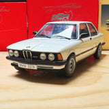 [AutoArt] 1:18 BMW 1983 E21 323i blanc voiture miniature Die-Cast