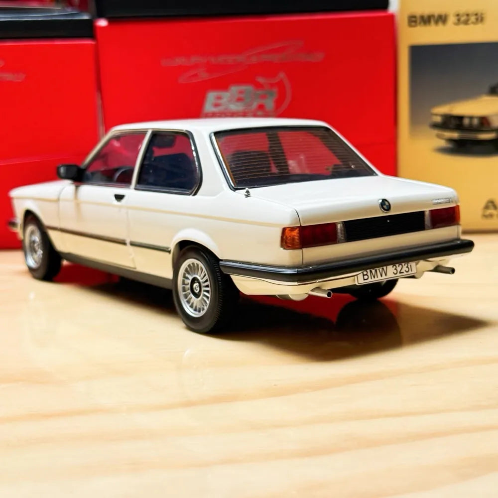 [AutoArt] 1:18 BMW 1983 E21 323i blanc voiture miniature Die-Cast