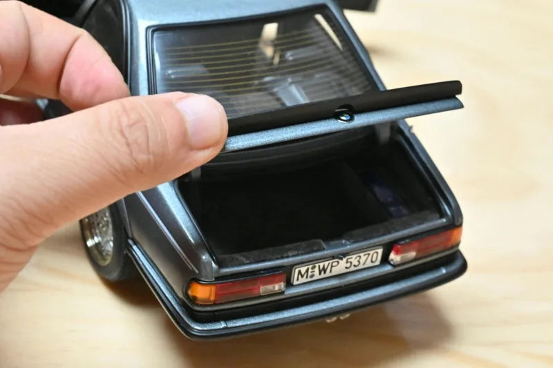 [AutoArt] 1:18 BMW 1989 E24 M635 CSi Blue Model Car Die-Cast