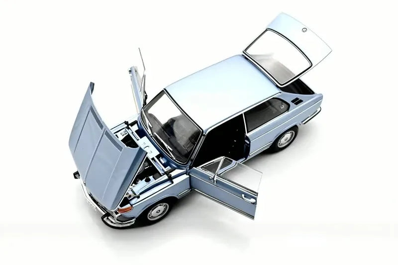 [AutoArt] 1:18 BMW 2002 Touring blauw modelauto Die-Cast