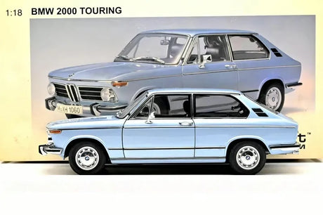[AutoArt] 1:18 BMW 2002 Touring Blue Model Car Die-Cast