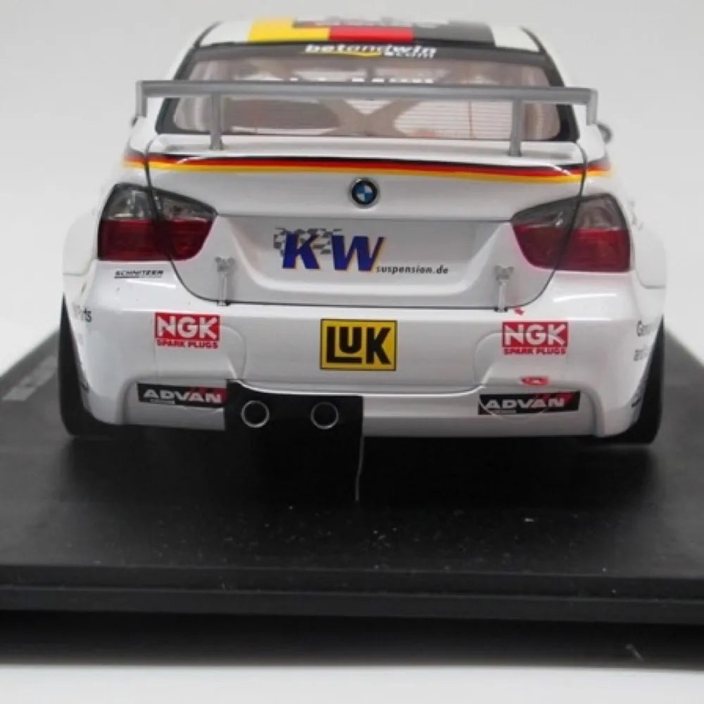 [AutoArt] 1:18 BMW 2006 E30 320Si WTCC Model Car Die-Cast