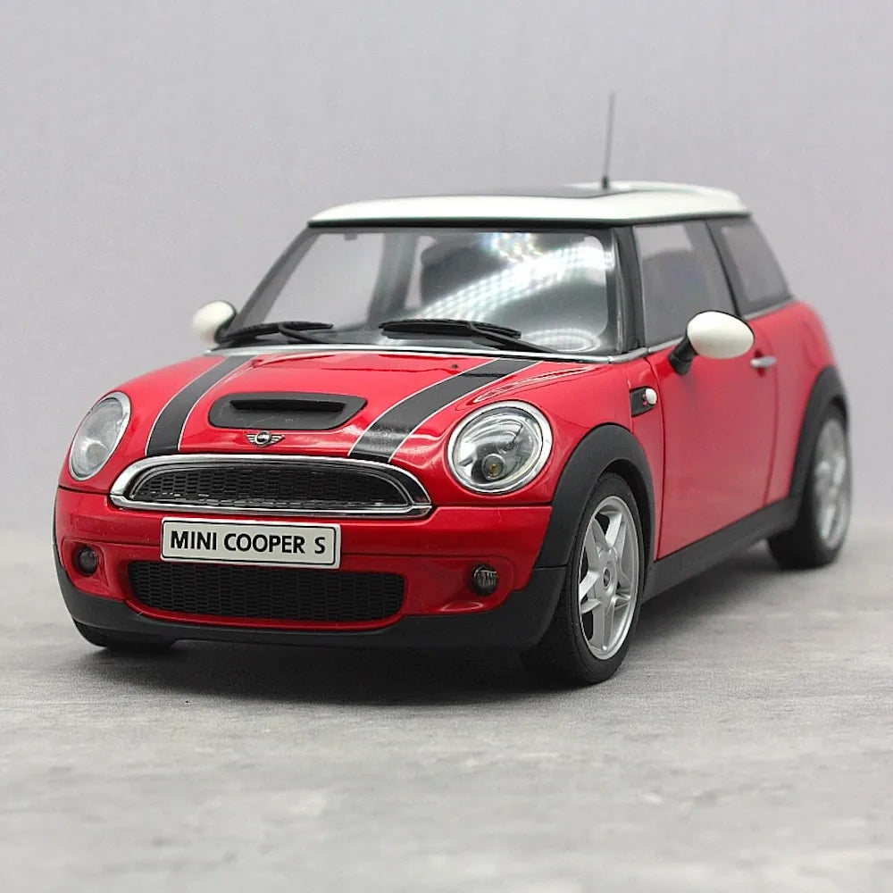 [AutoArt] 1:18 BMW 2006 Mini Cooper S rosso modellino di auto Die-Cast