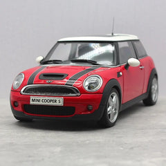 [AutoArt] 1:18 BMW 2006 Mini Cooper S rosso modellino di auto Die-Cast