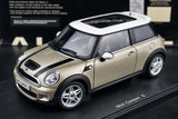 AutoArt BMW 2001 كوبر إس شامبانيا جولد 1:18 – نموذج معدني قابل للجمع مصبوب، قالب