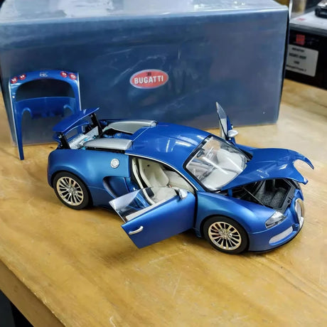 [AutoArt] 1:18 Bugatti 2005 Veyron 16.4 Blue Model Car Die-Cast