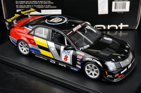 Cadillac 2004 CTS-V SCCA #8 1:18 diecast verzamelmodel van AutoArt - aanzicht 7