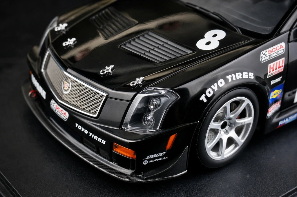Cadillac 2004 CTS-V SCCA #8 1:18 diecast verzamelmodel van AutoArt - aanzicht 8