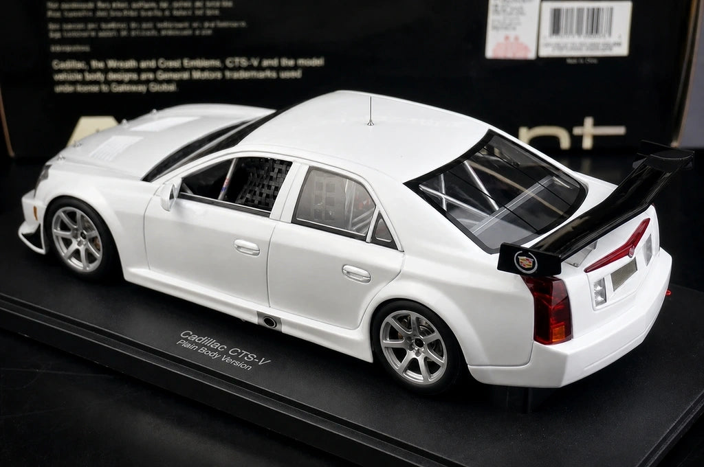 AutoArt Cadillac 2004 CTS-V Białoczerwony akcent 1:18 – Kolekcjonerski model odlewany