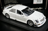 AutoArt Cadillac 2004 CTS-V Białoczerwony akcent 1:18 – Kolekcjonerski model odlewany