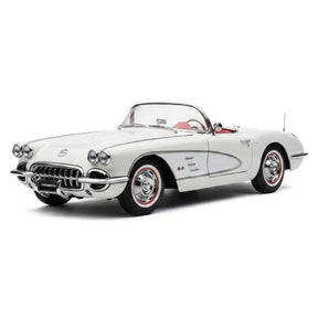 AutoArt شيفروليه 1958 كورفيت C1 وايت 1:18 – نموذج معدني قابل للجمع مصبوب.