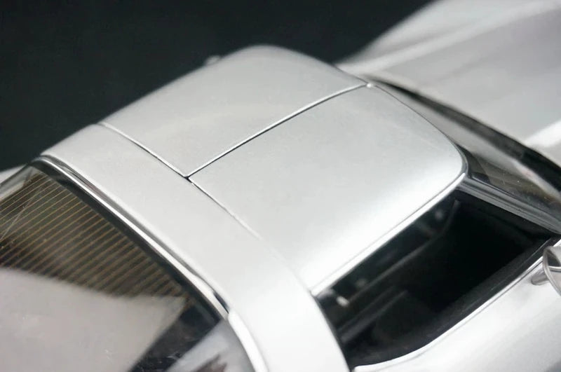 AutoArt Chevrolet 1978 Corvette C3 25th Anniversary Silver 1:18 – Collectible Diecast Model Die-Cast